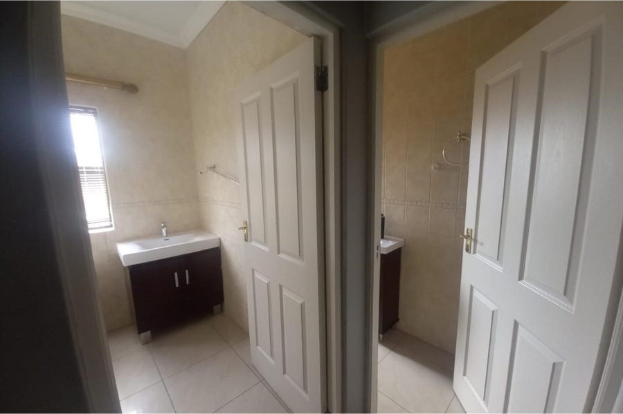 3 Bedroom Property for Sale in Hillcrest Northern Cape